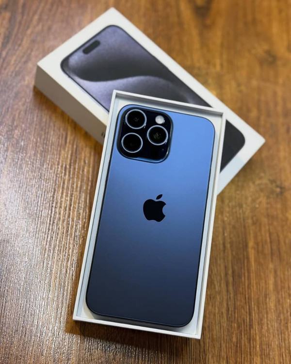 طرح ایفون 15 پرومکس