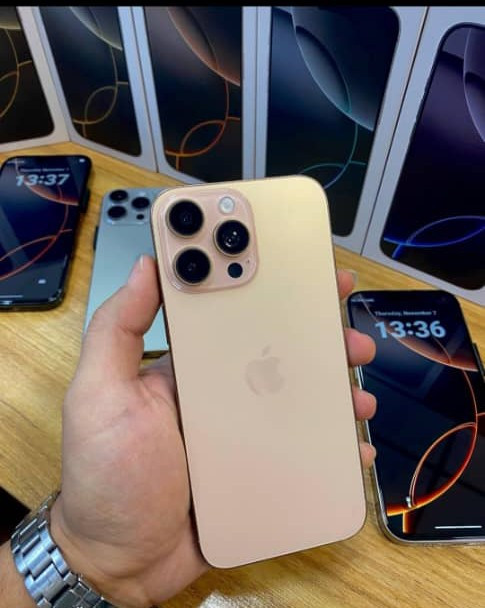 طرح ایفون 16 پرومکس