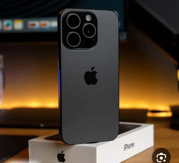 طرح ایفون 15 پرومکس